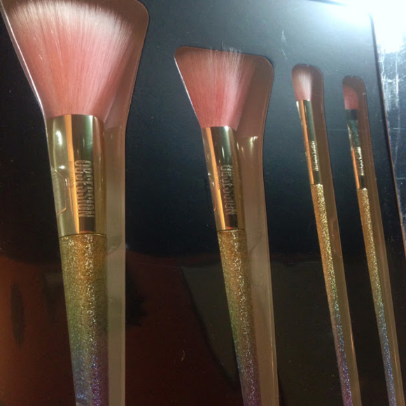 Makeup Obsession Glitter Makeup Brush Set - Picture 8 of 8